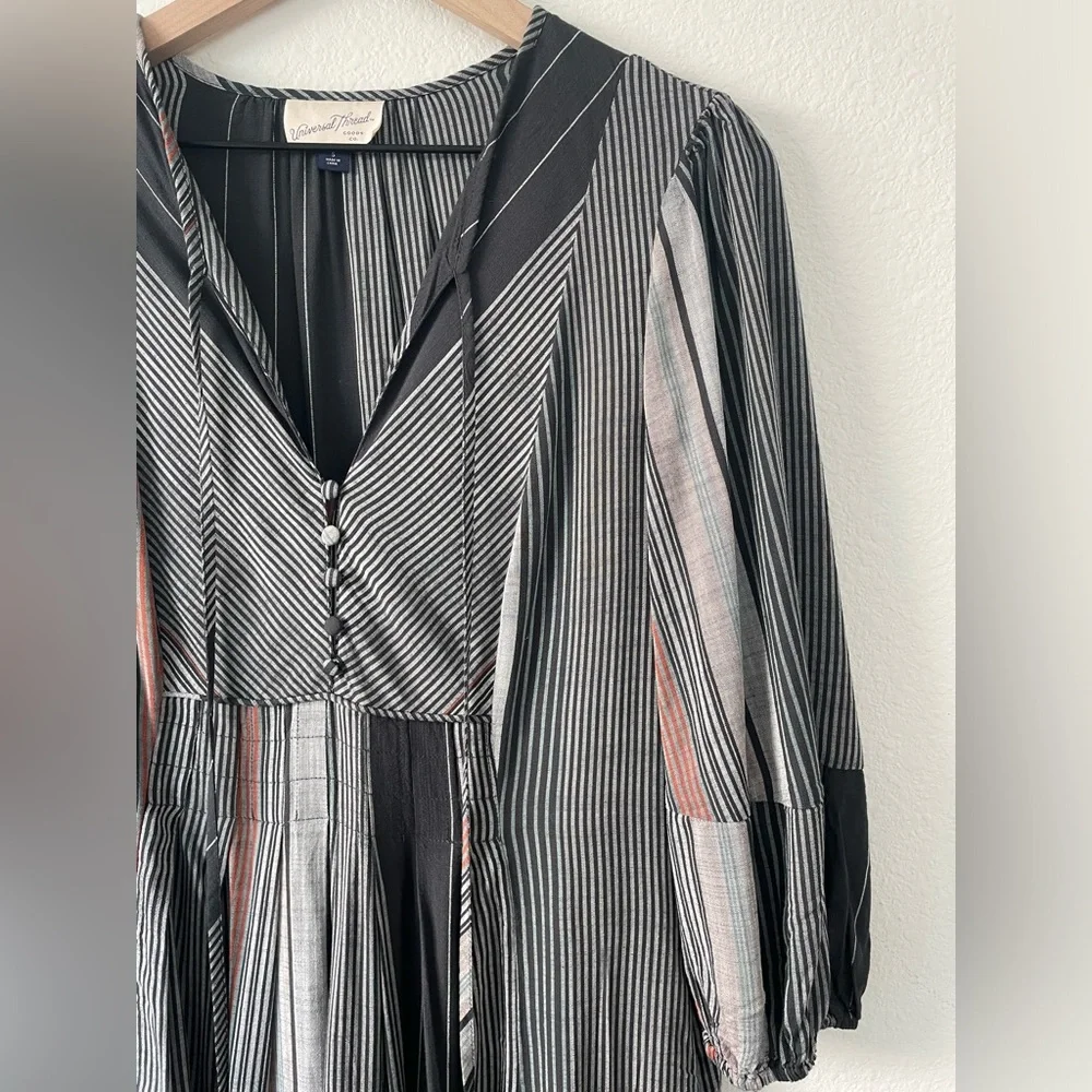 Universal Thread Midi Dress - Picture 2 of 6